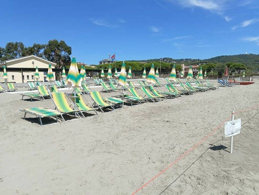 Dal Nord Ovest - Tragedia in mare: le vittime sono un bagnante e il bagnino che ha tentato di salvarlo Dal Nord Ovest - Tragedia in mare: le vittime sono un bagnante e il bagnino che ha tentato di salvarlo
