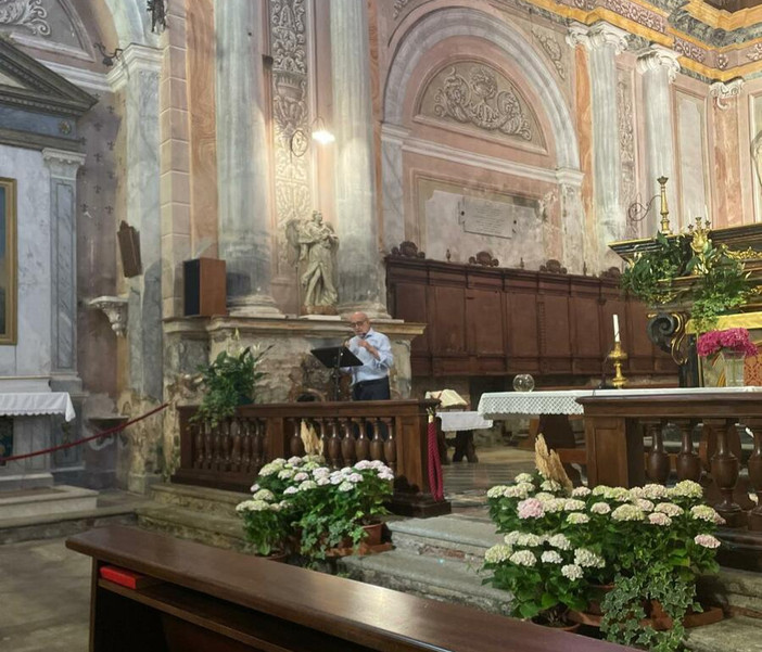 Nella chiesa di San Nicola si è parlato di "Francesco nella letteratura e nella musica" Nella chiesa di San Nicola si è parlato di "Francesco nella letteratura e nella musica"
