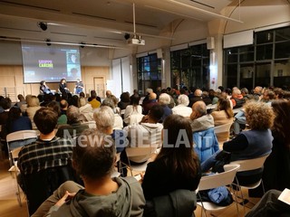 Biella, i detenuti raccontano il carcere con “Specchi Rotti” FOTO Davide Finatti per newsbiella.it