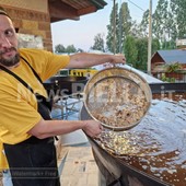 Serate di gusto e musica a Sordevolo con i Sapori della Liguria (servizio di Stefania Zorio per newsbiella.it) Serate di gusto e musica a Sordevolo con i Sapori della Liguria (servizio di Stefania Zorio per newsbiella.it)