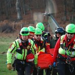 In azione il Soccorso Alpino (foto di repertorio) In azione il Soccorso Alpino (foto di repertorio)