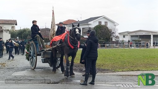 Candelo celebra Sant’Antonio Abate: questa mattina la tradizionale sfilata - Servizio di Mattia Baù per newsbiella.it
