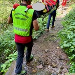 Oropa, escursionista cade sulla Passeggiata dei Preti: Intervento dal Soccorso Alpino di Biella Oropa, escursionista cade sulla Passeggiata dei Preti: Intervento dal Soccorso Alpino di Biella