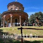 Portula, grande partecipazione alla festa di Rossiglione nel santuario mariano FOTO e VIDEO Massimo Giacobbe per newsbiella.it Portula, grande partecipazione alla festa di Rossiglione nel santuario mariano FOTO e VIDEO Massimo Giacobbe per newsbiella.it