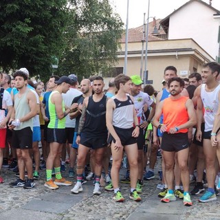 StraBiella, 470 runner sulla linea di partenza, foto Giacomo Chiarini per newsbiella.it StraBiella, 470 runner sulla linea di partenza, foto Giacomo Chiarini per newsbiella.it