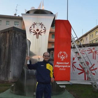 La Torch Run, la torcia che anticipa gli Special Olympics, oggi fa tappa a Biella. Cerimonia in piazza Duomo