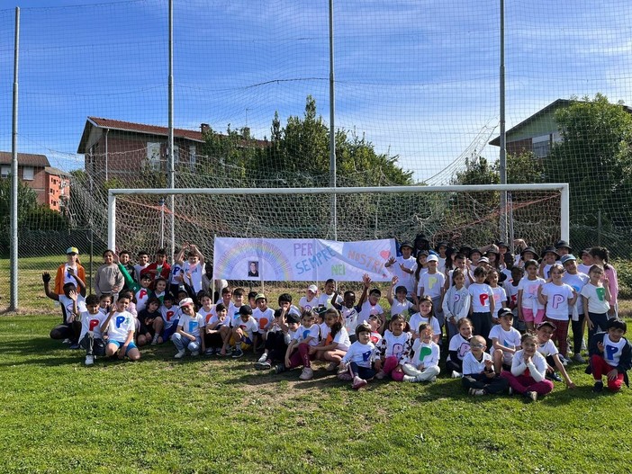 Alla primaria di Pavignano debuttano le “Pavimpiadi”: sport, giochi e memoria Alla primaria di Pavignano debuttano le “Pavimpiadi”: sport, giochi e memoria