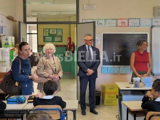 Biella, primo giorno di scuola, il sindaco Olivero e l'assessore Caldesi: “Buon lavoro a chi insegna, buon cammino a chi impara”