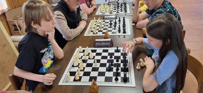 Mattia, Monica e la passione per gli scacchi