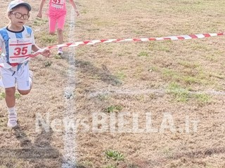 Bioglio, sport e solidarietà con la StraBioglio: 54 partecipanti alla "Ciao Simo" FOTO e VIDEO Mattia Baù per newsbiella.it