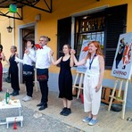 Carpano in salsa piccante, lo spettacolo conquista il pubblico di Valdilana (foto dalla pagina Facebook di Comune di Valdilana)