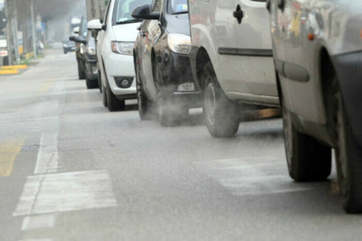 Slitta blocco Diesel Euro 5, salvi per ora gli automobilisti: cosa dice la bozza del decreto (foto di repertorio) Slitta blocco Diesel Euro 5, salvi per ora gli automobilisti: cosa dice la bozza del decreto (foto di repertorio)