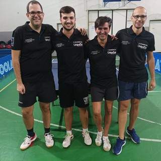 Nella foto la formazione Splendor pizzeria la bussola Nella foto la formazione Splendor pizzeria la bussola