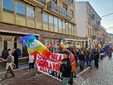 Biella, studenti in piazza contro guerra e precarietà: "Soldi alla scuola e non alla guerra" FOTO e VIDEO