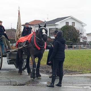 Candelo celebra Sant’Antonio Abate: questa mattina la tradizionale sfilata - Servizio di Mattia Baù per newsbiella.it