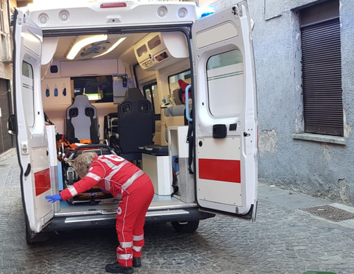 Cossato, urla di aiuto da una casa: intervengono Carabinieri e 118, foto archivio Cossato, urla di aiuto da una casa: intervengono Carabinieri e 118, foto archivio