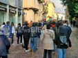 Biella, studenti in piazza contro guerra e precarietà: "Soldi alla scuola e non alla guerra" FOTO e VIDEO