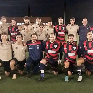 Su Nuraghe Calcio Biella e Bears United prima della partita.
