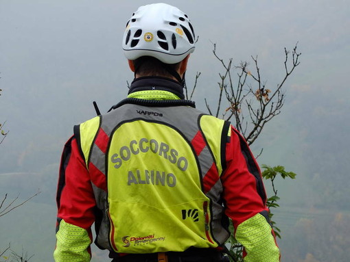 Dal Nord Ovest - Tragedia in montagna, 34enne perde la vita lungo la strada per il rifugio Jervis (foto di repertorio) Dal Nord Ovest - Tragedia in montagna, 34enne perde la vita lungo la strada per il rifugio Jervis (foto di repertorio)