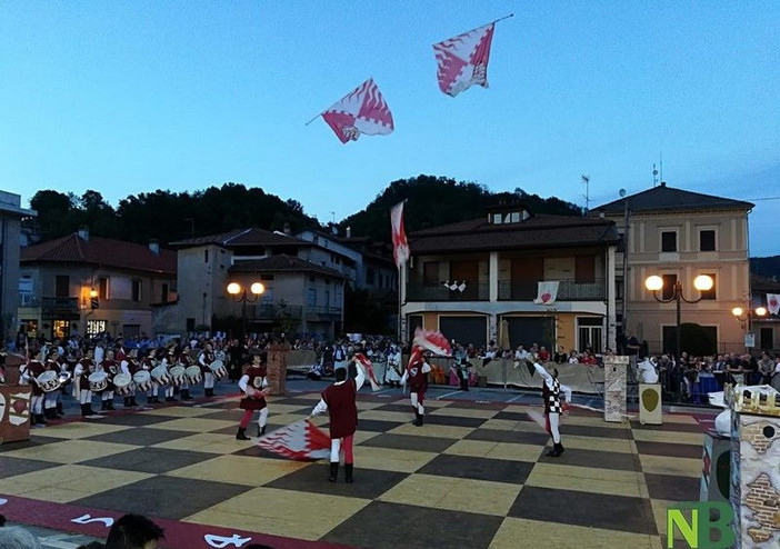 Due giorni di festa a Crevacuore con il ritorno degli Scacchi Viventi (foto delle scorse edizioni)