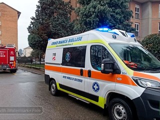 Vigili del Fuoco e 118 in soccorso al Villaggio Lamarmora FOTO Mattia Baù per newsbiella.it