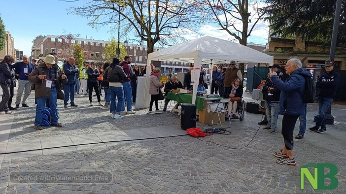 Biella, solidarietà a Giardini Zumaglini: in cammino per la prevenzione - Servizio di Mattia Baù Biella, solidarietà a Giardini Zumaglini: in cammino per la prevenzione - Servizio di Mattia Baù