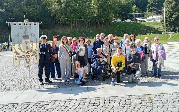 Comunità della Valle Elvo in pellegrinaggio al Santuario di Oropa (foto dalla pagina Facebook del Comune di Sala Biellese) Comunità della Valle Elvo in pellegrinaggio al Santuario di Oropa (foto dalla pagina Facebook del Comune di Sala Biellese)