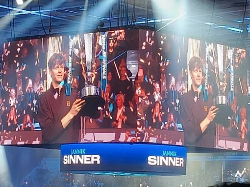ATP Finals senza Sinner, l'azzurro salta anche Torino. L'annuncio in un video: "Il mio 2026 è finito"
