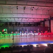 Spettacolo di Natale 2025, un viaggio sui pattini davanti a oltre 700 spettatori