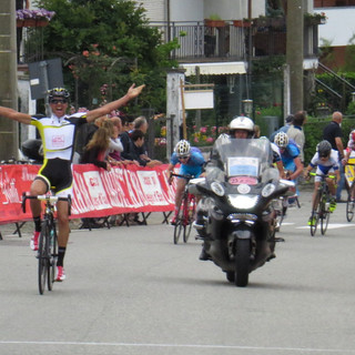 Ciclismo - Ircardona sorprende tutti e si aggiudica il Memorial Lava e Borrione FOTOGALLERY