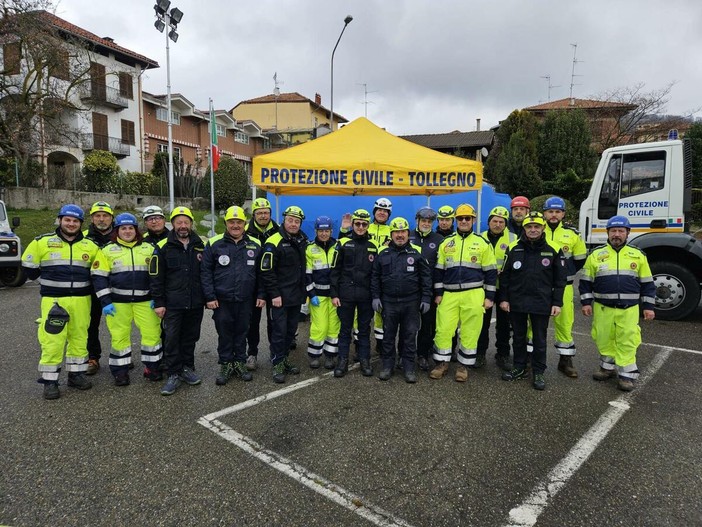 Protezione Civile e sicurezza, a Tollegno un’esercitazione in piazza: proseguono anche le attività educative nelle scuole Protezione Civile e sicurezza, a Tollegno un’esercitazione in piazza: proseguono anche le attività educative nelle scuole