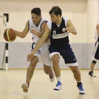 Basket - Il derby di Promozione va al Ponderano che batte 53-49 il Teens Cossato Basket - Il derby di Promozione va al Ponderano che batte 53-49 il Teens Cossato