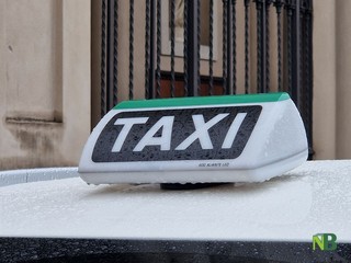 Biella, tassisti torinesi in Comune: stop agli NCC che sconfinano FOTO e VIDEO