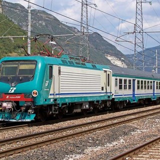 Tragedia sui binari della linea Torino-Genova, circolazione sospesa e treni in forte ritardo (foto di repertorio)