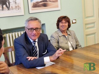 Biella, tassisti torinesi in Comune: stop agli NCC che sconfinano FOTO e VIDEO