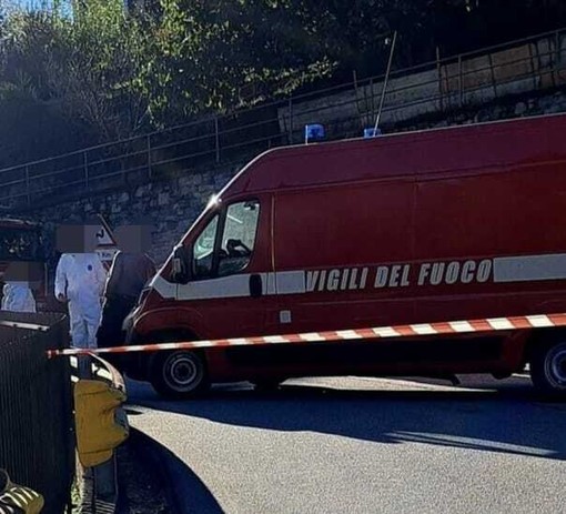 Dal Nord Ovest - Tragedia sul lavoro, 48enne muore schiacciato tra un camion e un muro Dal Nord Ovest - Tragedia sul lavoro, 48enne muore schiacciato tra un camion e un muro