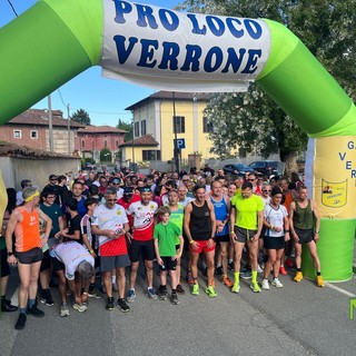 Tra storia e territorio: in 300 a Verrone per la "Camminata tra Castello e Cascine" - Foto e video Massimo Giacobbe per newsbiella.it