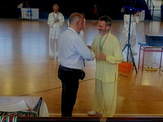 Claudio Canessa conquista l’oro nel Taijiquan: grandi successi l'ASD Armonia in Equilibrio