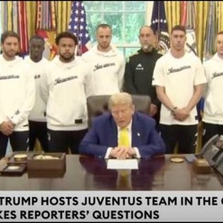 Le domande (imbarazzanti) di Trump ai giocatori della Juventus: "Avete donne in squadra?"