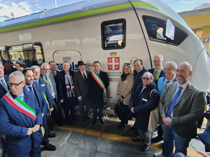 Trasporti: la Regione inaugura il Trenino Verde delle Alpi.
