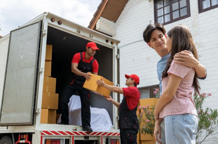 Come organizzare un trasloco internazionale dell'ultima ora: strategie per gestire tempi stretti