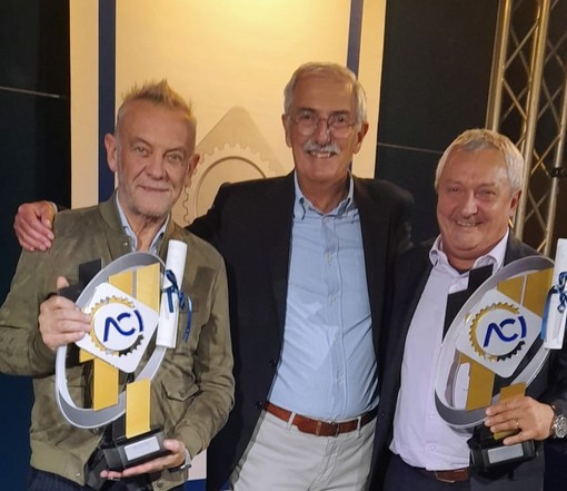 Pierluigi Porta e Giuliano Santi premiati da Federico Ormezzano