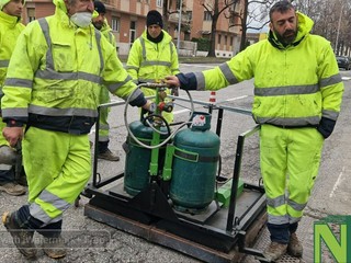Biella, strade dissestate, il Comune testa la piastra a infrarossi