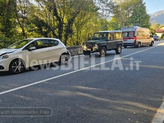 Pavignano, tamponamento tra tre auto in via Ogliaro: sul posto il 118 FOTO Mauro Benedetti per newsbiella.it