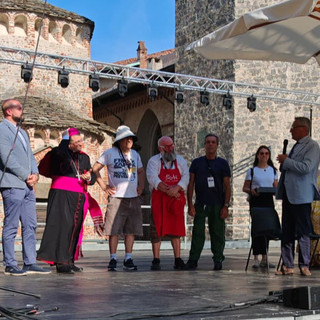 Concertozzo, dal Comune di Biella una targa a Elio e le Storie Tese e a Nico Acampora