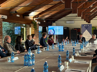 Chiesi Group: competenza, etica e innovazione al servizio della vita Chiesi Group: competenza, etica e innovazione al servizio della vita