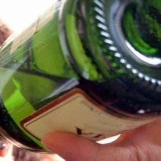 Ubriaco al bar di Pavignano: denunciato 30enne biellese