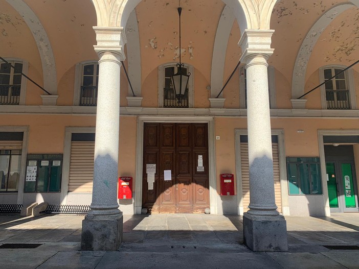 Biella, rivoluzione digitale: addio alla carta d'identità cartacea, in arrivo il terzo sportello all'ufficio anagrafe per il rilascio Biella, rivoluzione digitale: addio alla carta d'identità cartacea, in arrivo il terzo sportello all'ufficio anagrafe per il rilascio