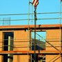 Incidente in cantiere: cade da un ponteggio Incidente in cantiere: cade da un ponteggio