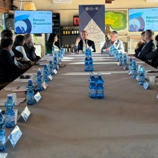 Club Oltre: energia, visione e futuro nel confronto con Renato Mazzoncini